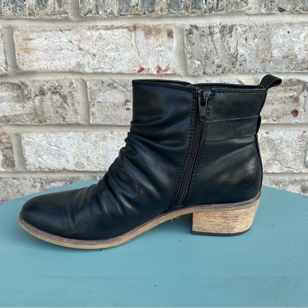 BareTraps Black Ankle Booties with Buckle Detail - Picture 6 of 10